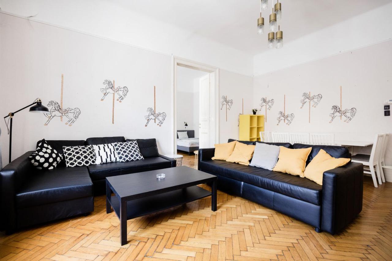 Downtown Circus Apartment Budapest Ngoại thất bức ảnh