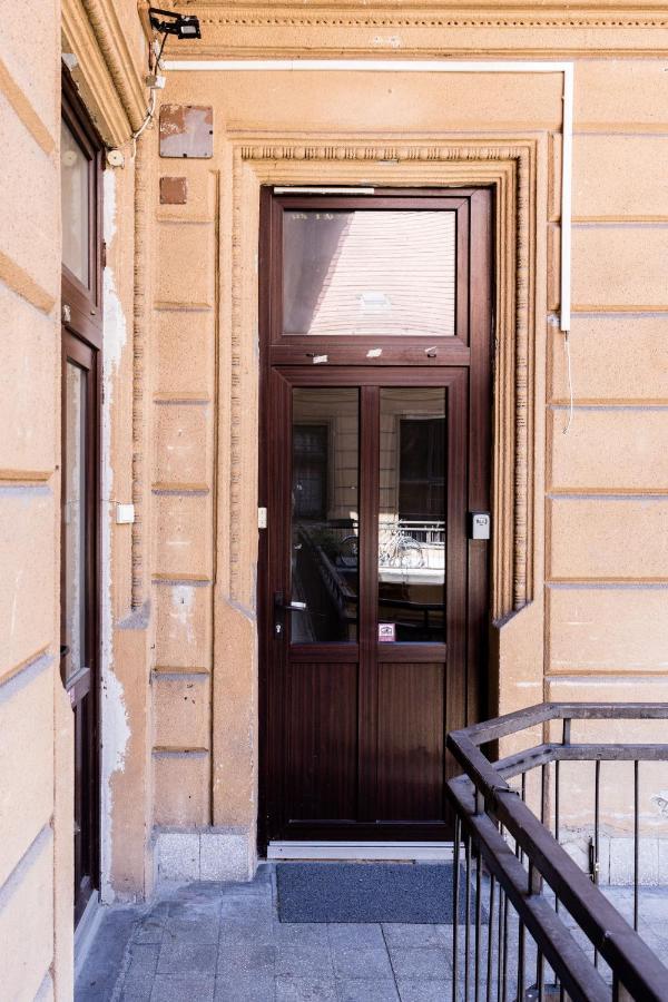 Downtown Circus Apartment Budapest Ngoại thất bức ảnh