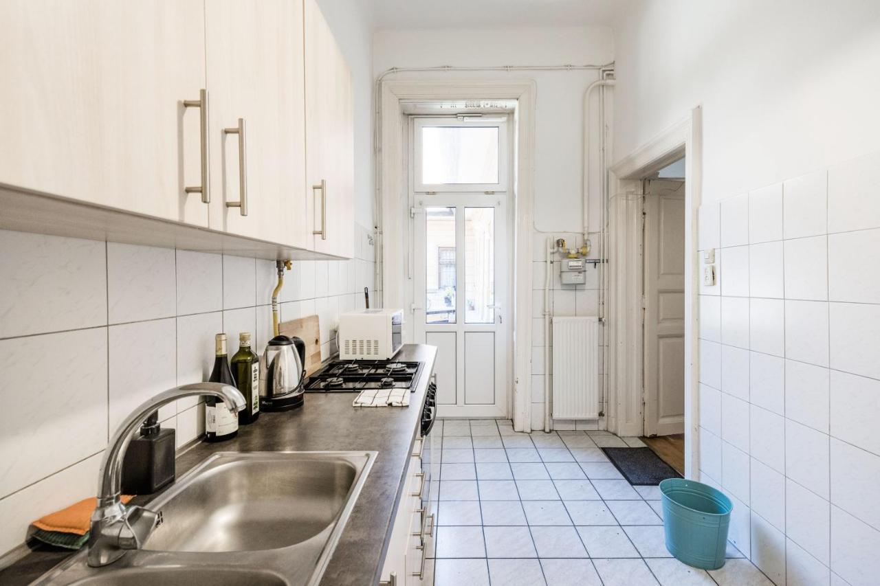 Downtown Circus Apartment Budapest Ngoại thất bức ảnh
