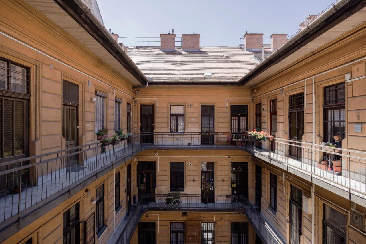 Downtown Circus Apartment Budapest Ngoại thất bức ảnh