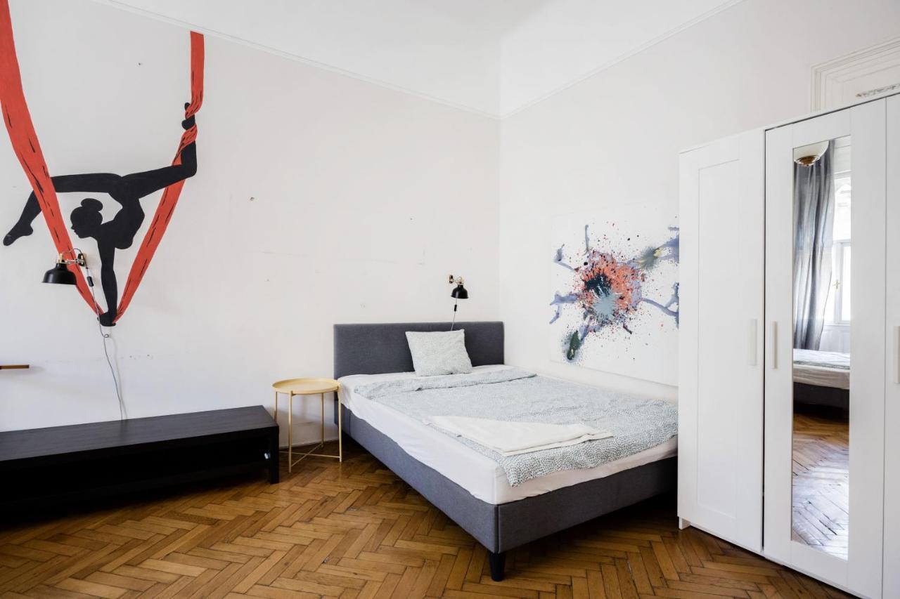 Downtown Circus Apartment Budapest Ngoại thất bức ảnh